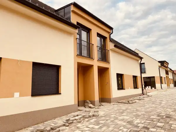 Eladó új építésű ingatlan, Balatonszárszó 1+3 szoba 88 m² 102.346 M Ft