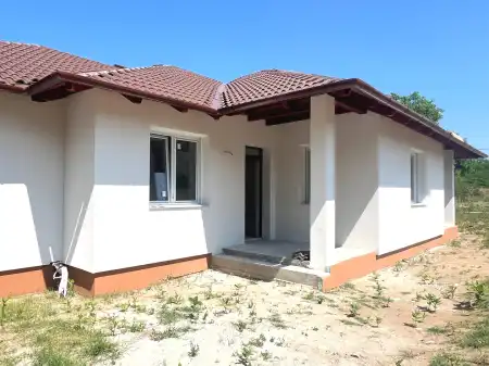 Eladó új építésű ingatlan, Erdőkertes 5 szoba 126 m² 79.9 M Ft