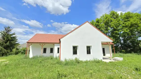 Eladó új építésű ingatlan, Györköny 5 szoba 173 m² 52 M Ft