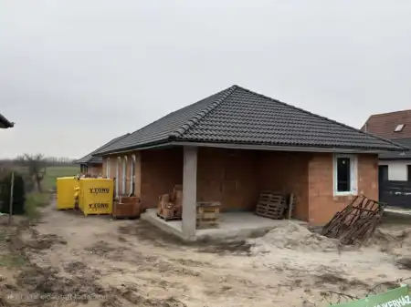 eladó új építésű ingatlan, Inárcs