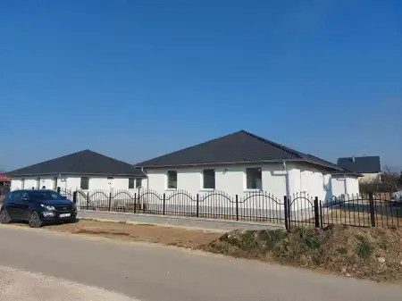 eladó új építésű ingatlan, Kakucs