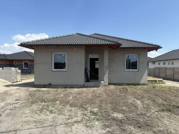 Eladó új építésű ingatlan, Kiskunlacháza 5 szoba 105 m² 89.25 M Ft