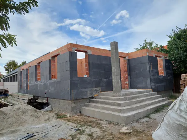 Eladó új építésű ingatlan, Kiskunlacháza 4 szoba 90 m² 81 M Ft