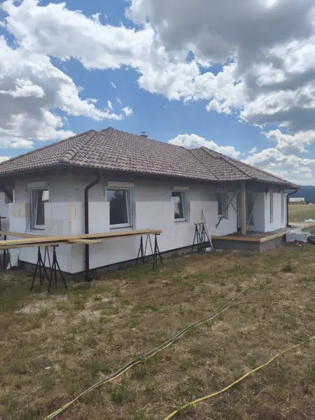 eladó új építésű ingatlan, Kismaros