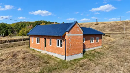Eladó új építésű ingatlan, Szendehely 4+2 szoba 197 m² 89.9 M Ft
