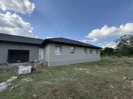 eladó új építésű ingatlan, Szigetcsép