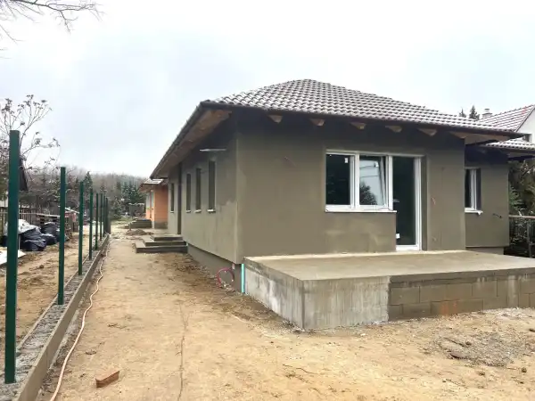 Eladó új építésű ingatlan, Veresegyház 5 szoba 110 m² 104.9 M Ft
