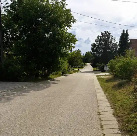 eladó új építésű ingatlan, Veresegyház