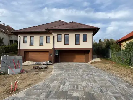 eladó új építésű ingatlan, Veszprém