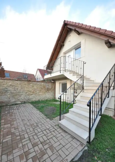 eladó új építésű lakás, Budaörs