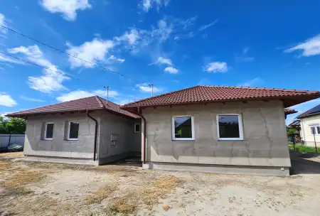 Eladó új építésű lakás, Bugyi 3 szoba 89 M Ft