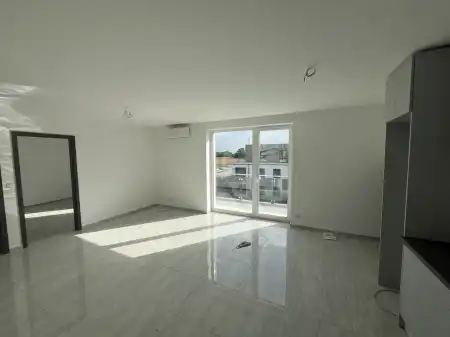eladó új építésű lakás, Győr
