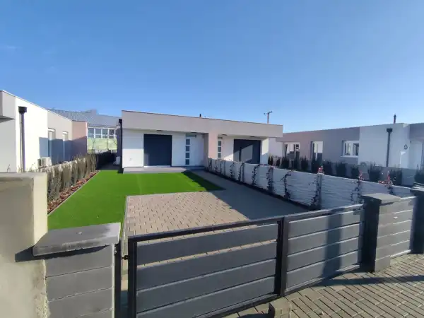Eladó új építésű lakás, Hatvan 1+1 szoba 37 m² 39.5 M Ft