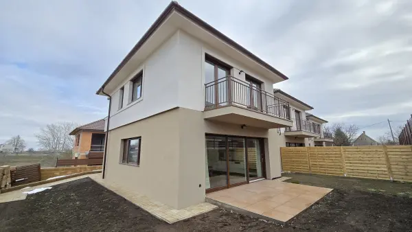 Eladó új építésű lakás, Paks 4 szoba 115 m² 147 M Ft
