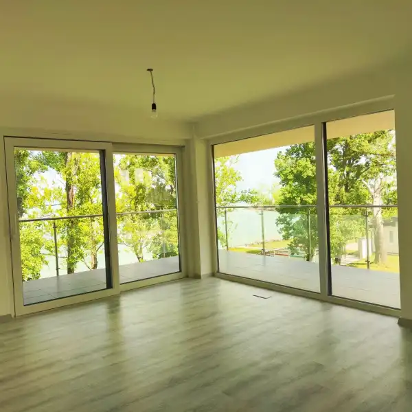 Eladó új építésű lakás, Siófok 4 szoba 83 m² 194.52 M Ft