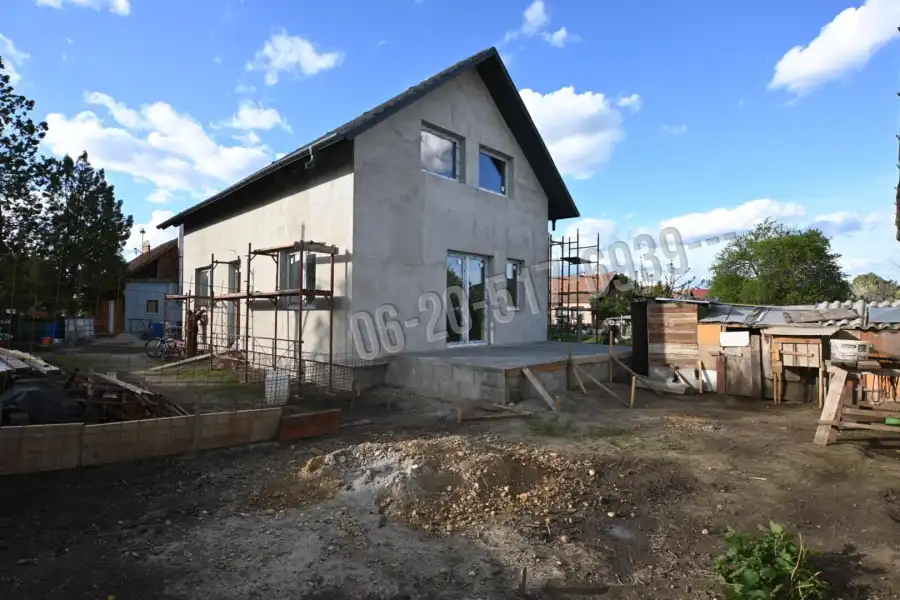 eladó újépítésű családi ház, Üllő