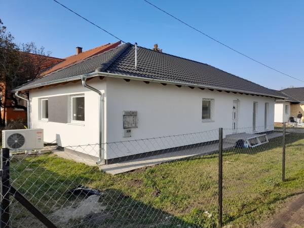 eladó újépítésű ingatlan, Kiskunlacháza