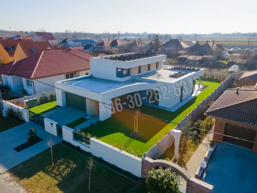 eladó újszerű családi ház, Balatonkeresztúr