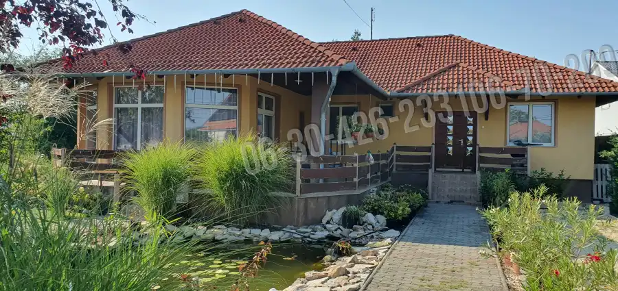 eladó újszerű családi ház, Dunavarsány