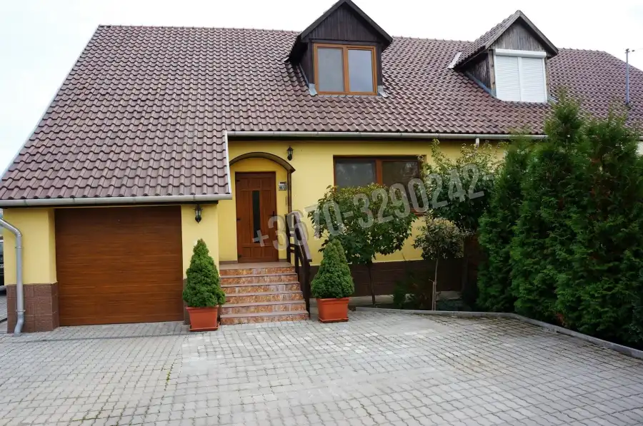 eladó újszerű családi ház, Erdőbénye