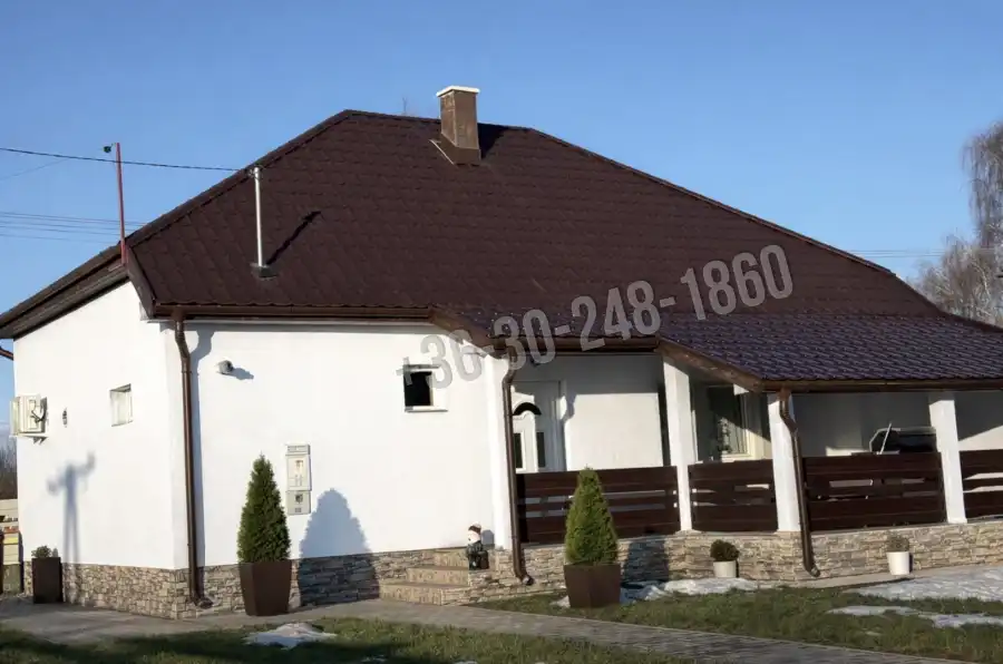 eladó újszerű családi ház, Gávavencsellő