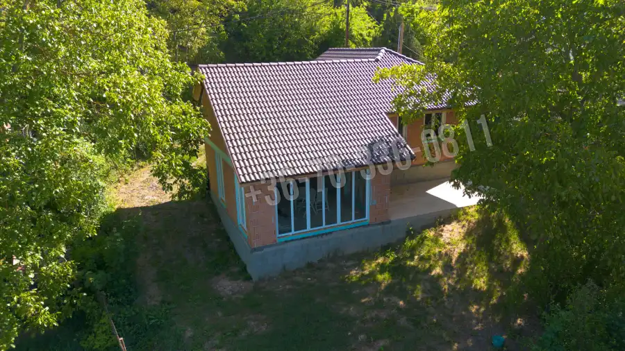 eladó újszerű családi ház, Verőce