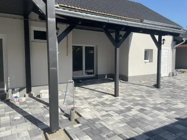Eladó újszerű ingatlan, Békéscsaba 3+1 szoba 125 m² 83 M Ft