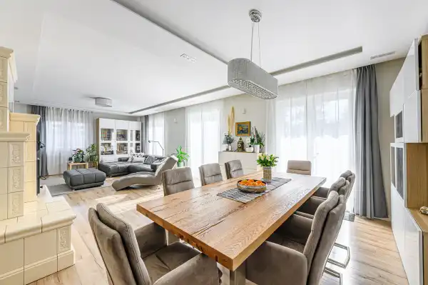 Eladó újszerű ingatlan, Budaörs 5+1 szoba 290 m² 429 M Ft