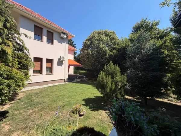 Eladó újszerű ingatlan, Budapest, II. kerület 5 szoba 190 m² 350 M Ft
