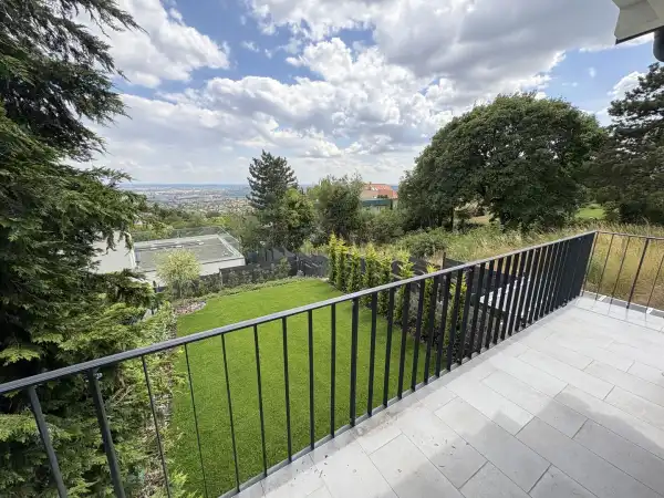 Eladó újszerű ingatlan, Budapest, XII. kerület 6 szoba 245 m² 695 M Ft