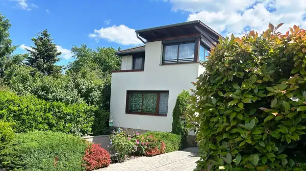 Eladó újszerű ingatlan, Budapest, XIV. kerület 5 szoba 275 m² 295 M Ft