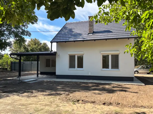 Eladó újszerű ingatlan, Cegléd 1+2 szoba 73 m² 59.99 M Ft