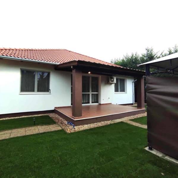 eladó újszerű ingatlan, Dunakeszi