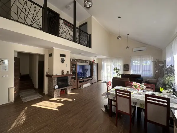 Eladó újszerű ingatlan, Eger 5 szoba 187 m² 189 M Ft