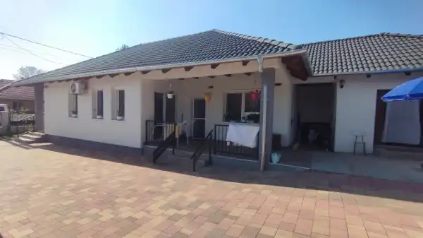 Eladó újszerű ingatlan, Erdőkertes 4 szoba 95 M Ft