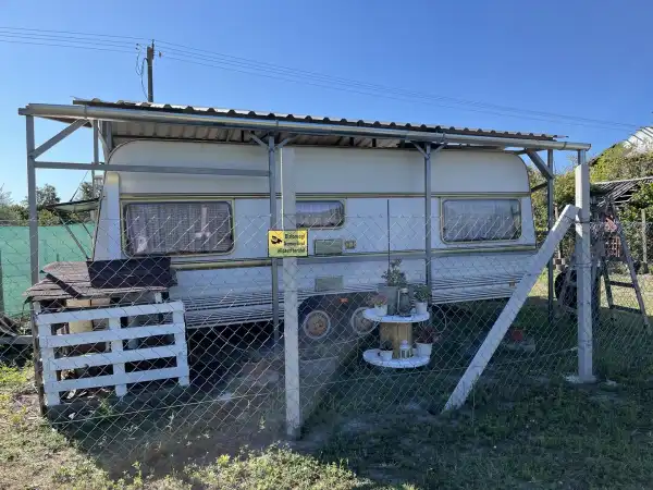 Eladó újszerű ingatlan, Kunpeszér 1 szoba 30 m² 6.5 M Ft