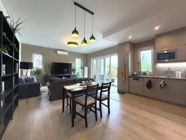 Eladó újszerű ingatlan, Nagykovácsi 4 szoba 168 m² 259 M Ft