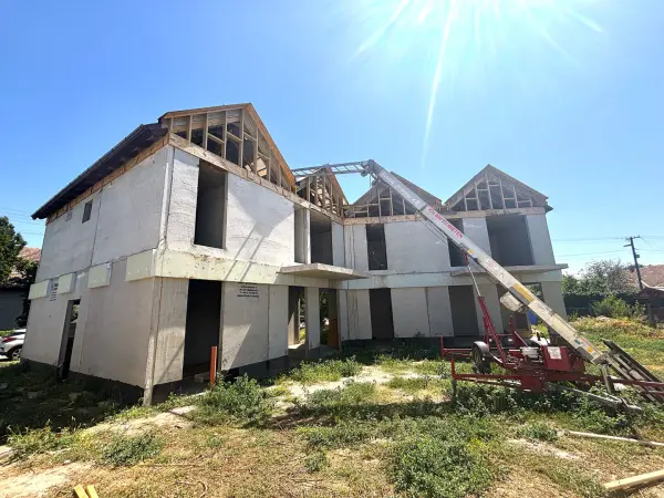 Eladó újszerű ingatlan, Szeged 5 szoba 148 m² 159.5 M Ft