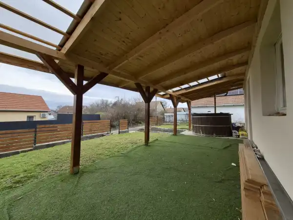 Eladó újszerű ingatlan, Tiszafüred 3 szoba 105 m² 56.5 M Ft