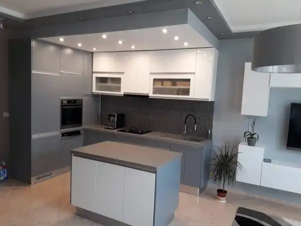 Eladó újszerű ingatlan, Vác 5 szoba 155 m² 107 M Ft