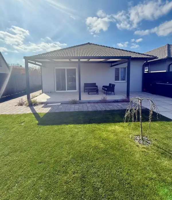 Eladó újszerű ingatlan, Velence 4 szoba 138 m² 134.9 M Ft