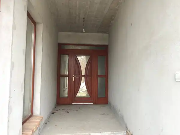 Eladó újszerű ingatlan, Veresegyház 4+3 szoba 393 m² 139.8 M Ft
