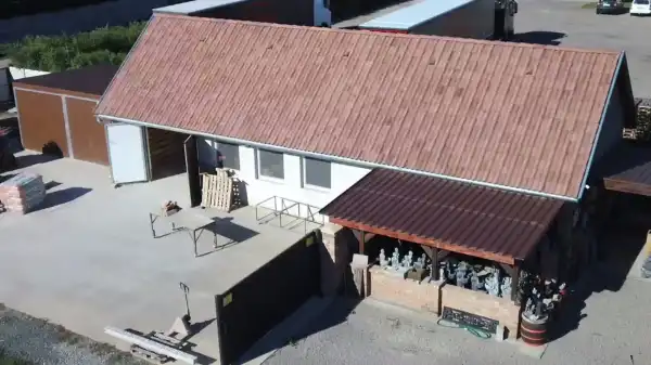 Eladó újszerű ipari ingatlan, Békéscsaba 1 szoba 120 m² 85 M Ft