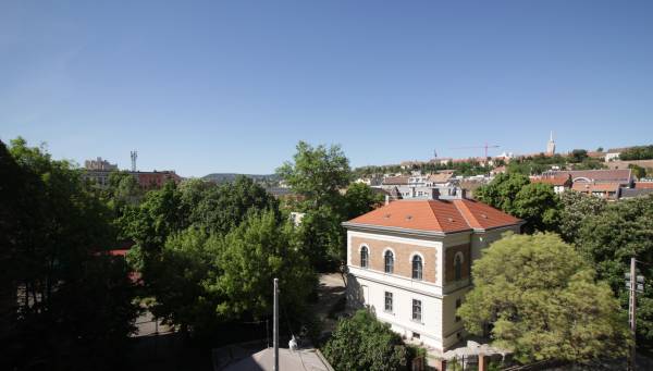 eladó újszerű lakás, Budapest, I. kerület