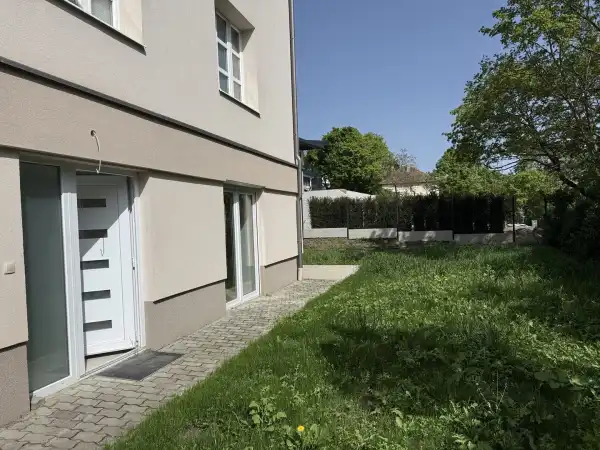 Eladó újszerű lakás, Budapest, XII. kerület 3 szoba 136 m² 272 M Ft