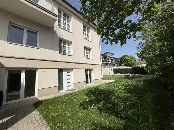 Eladó újszerű lakás, Budapest, XII. kerület 3 szoba 156 m² 272 M Ft