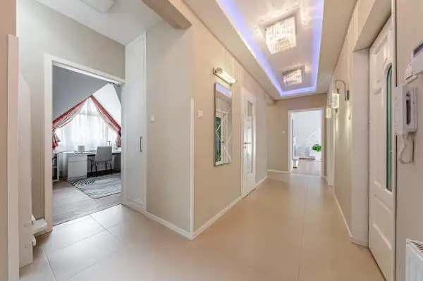 Eladó újszerű lakás, Budapest, XII. kerület 5 szoba 173 m² 329.9 M Ft