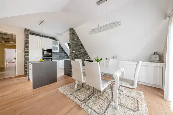 Eladó újszerű lakás, Budapest, XII. kerület 5 szoba 173 m² 299 M Ft