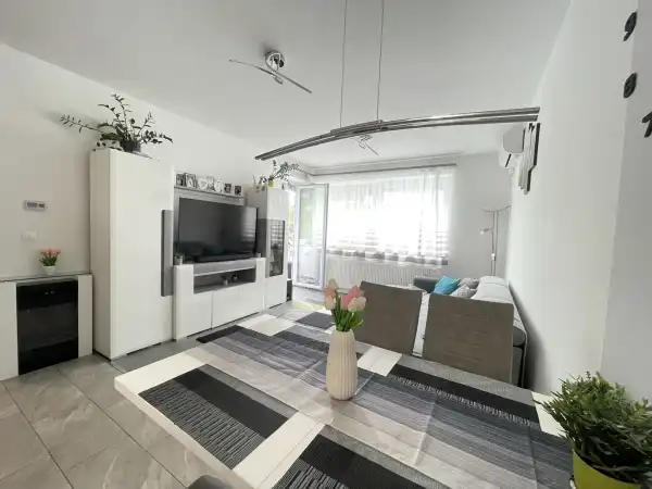 Eladó újszerű lakás, Eger 4 szoba 79 m² 87.7 M Ft