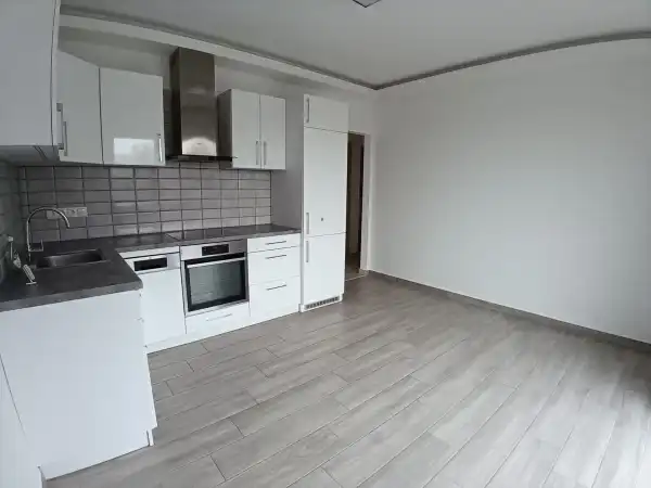 Eladó újszerű lakás, Győr 1+1 szoba 47 m² 64.9 M Ft